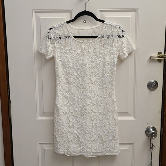 Hollister Floral Design Dress - Picture 1 of 10